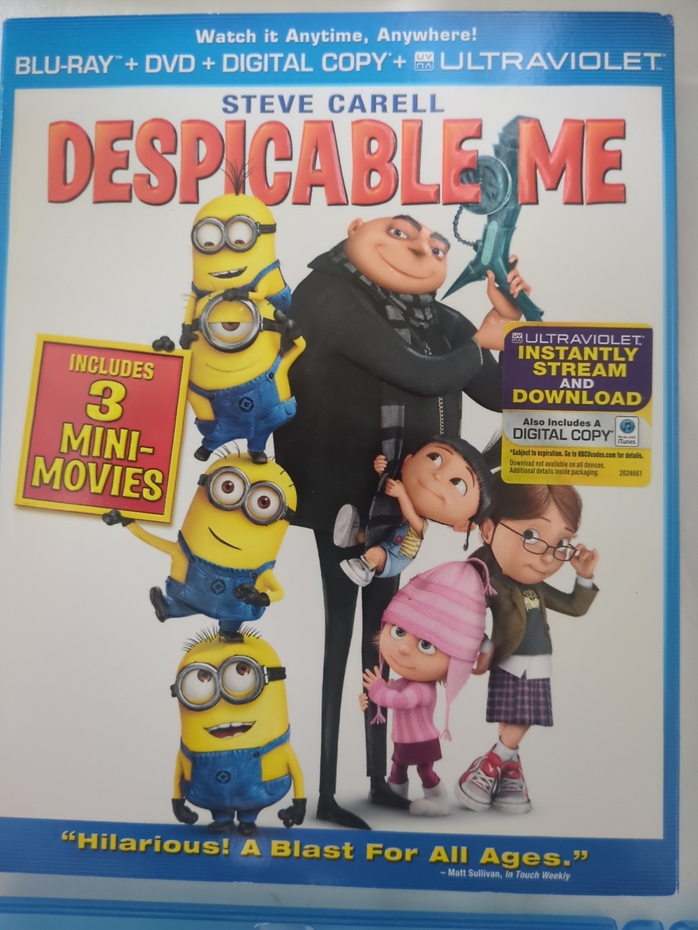 Universal Despicable Me Blu-ray + DVD Set - Yellow, Blue, White